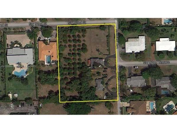 Kendall No HOA, 9260 SW 84th Ave, Kendall, Florida 33156, image 2
