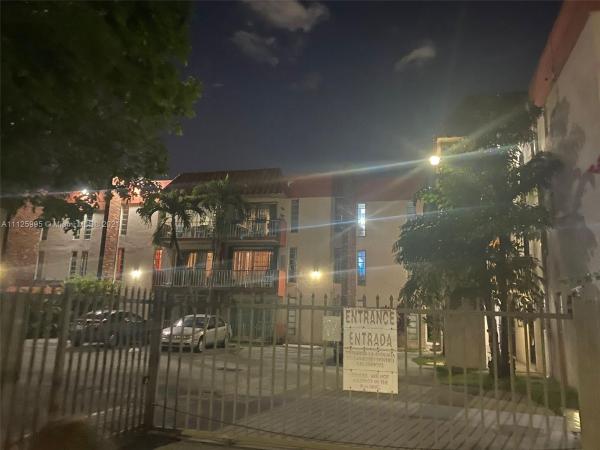 Sanderling, 2385 NW 11th St #B16, Miami, Florida 33125, image 2