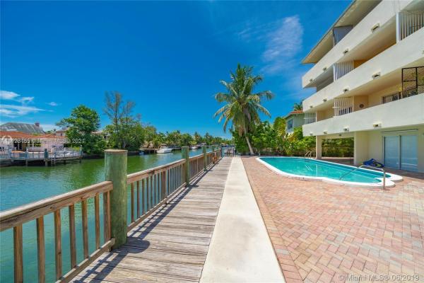 The Castille, 4011 N Meridian Ave #25, Miami Beach, Florida 33140, image 2