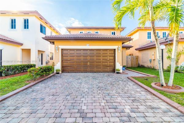 Marianas Homestead, 956 NE 41st Ter, Homestead, Florida 33033, image 2