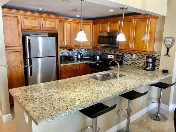 3725 S Ocean Dr #1605, Hallandale Beach, Florida 33019, image 2