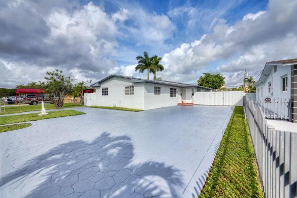 11441 SW 2nd St, Sweetwater, Florida 33174, image 1