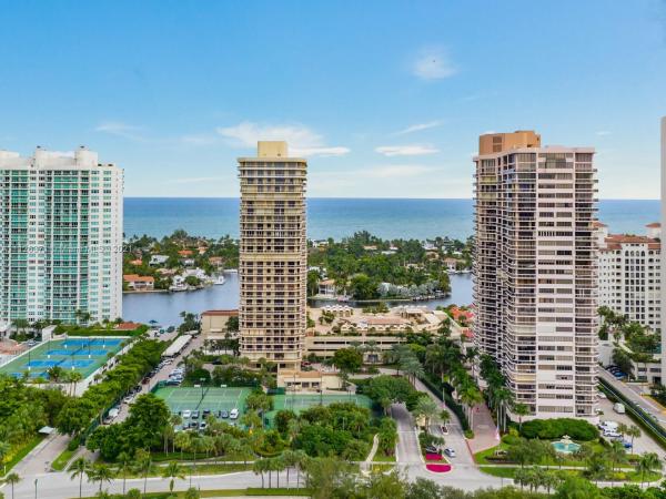 Terraces North Turnberry, 20191 E Country Club Dr #2710, Aventura, Florida 33180, image 2