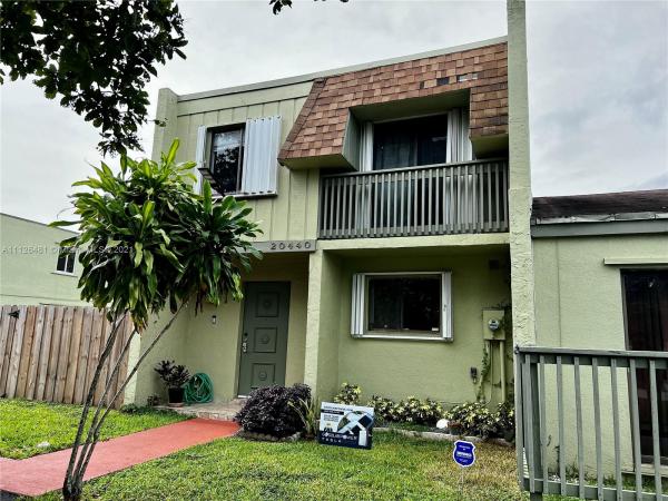 Country Club Villas Townhouses, 20440 NW 15th Ave #7, Miami Gardens, Florida 33169, image 2