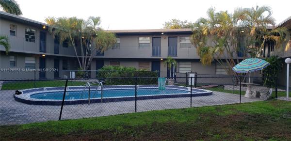 Villas Of West Bird, 3901 SW 112th Ave #31, University Park, Florida 33165, image 1