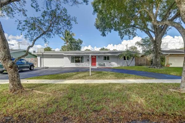 Mirror Lake Estates, 7301 NW 11th Ct, Plantation, Florida 33313, image 2