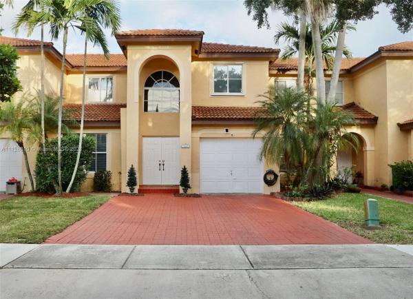 Forest Oak, 202 W Forest Oak Cir, Davie, Florida 33325, image 1