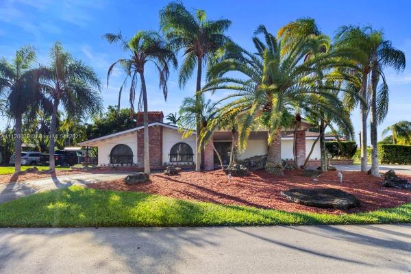 Prio Estates, 9780 SW 145th St, Kendall, Florida 33176, image 2