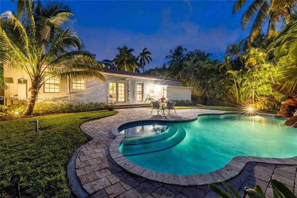 Washington Place, 847 NE 72nd St, Miami, Florida 33138, image 2