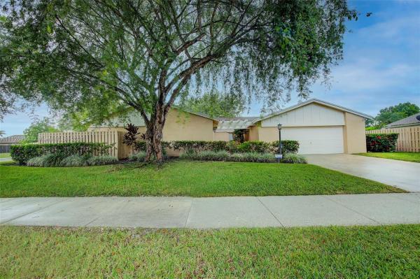 The Crossings, 13234 SW 104th Ter, The Crossings, Florida 33186, image 2