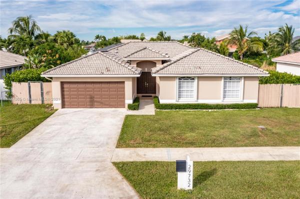 29732 SW 164th Ct, Unincorporated Dade County, Florida 33033, image 2