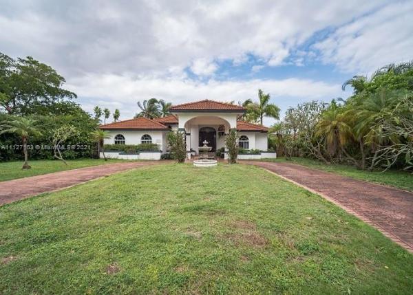 Le Chelle Estates, 12681 SW 78th St, Kendale Lakes, Florida 33183, image 2