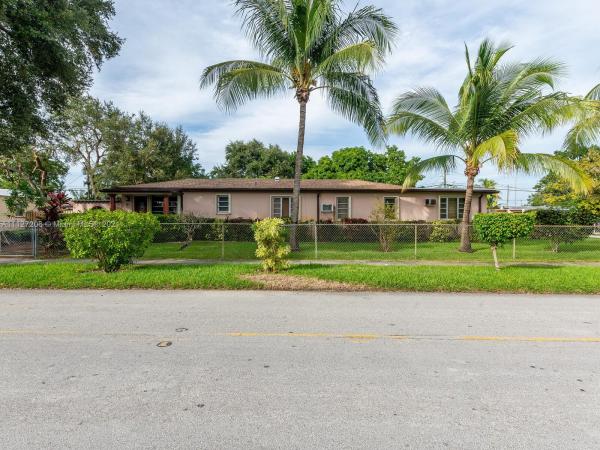 North Silver Crest, 1105 NW 102nd St, Pinewood, Florida 33150, image 2