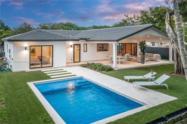 Richards Miami Shores, 11210 NE 10th Ave, Biscayne Park, Florida 33161, image 1