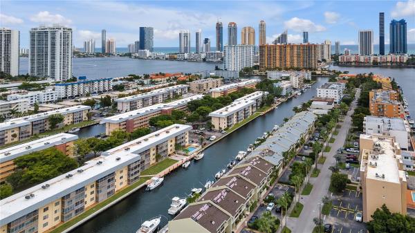 Seagull Townhomes, 3577 NE 168th St #105, North Miami Beach, Florida 33160, image 2
