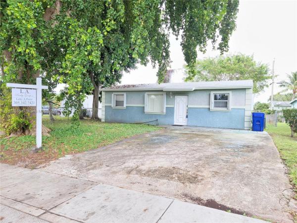 Washington Park, 1409 NE 151st Ter, North Miami Beach, Florida 33162, image 1