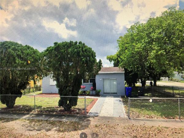 Sunshine Manor, 2552 Wiley St, Hollywood, Florida 33020, image 1