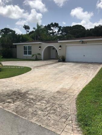 The Knolls, 8524 N Southampton, Miramar, Florida 33025, image 2