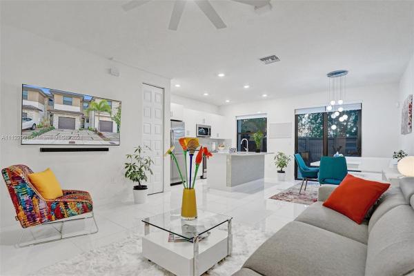 Satori, 15808 NW 91st Ct, Miami Lakes, Florida 33018, image 2