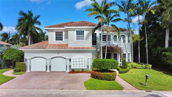 The Estates, 1031 S Harbor Ct, Hollywood, Florida 33019, image 2