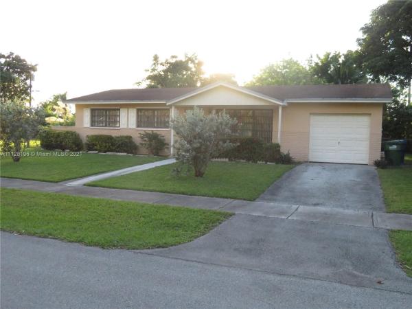 South Miami Heights Manor, 16912 SW 119th Ct, South Miami Heights, Florida 33177, image 2