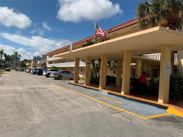 Point East, 2949 Point East Dr #B-205, Aventura, Florida 33160, image 2