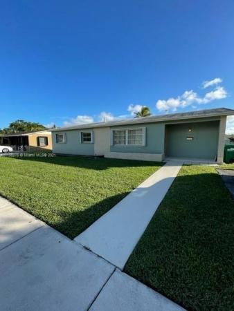 Royale Green, 12824 SW 53rd St, Kendale Lakes, Florida 33175, image 2