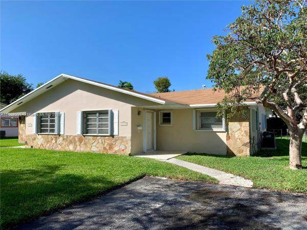 Miriam Joy, 10820 SW 78th Ave, Pinecrest, Florida 33156, image 2