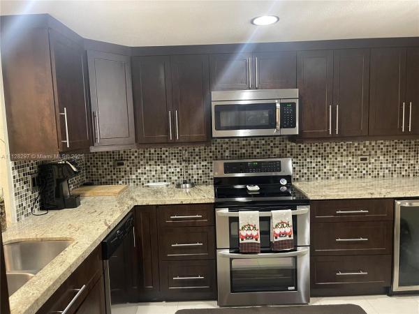 Oak Paths, 7556 Stirling Rd #119, Davie, Florida 33024, image 2