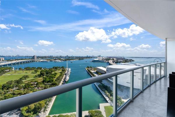 MarinaBlue, 888 Biscayne Blvd #2310, Miami, Florida 33132, image 2
