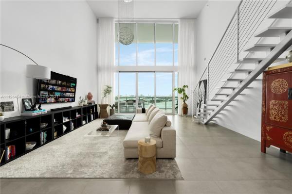 Ten Museum Park Residential, 1040 Biscayne Blvd #2402, Miami, Florida 33132, image 2