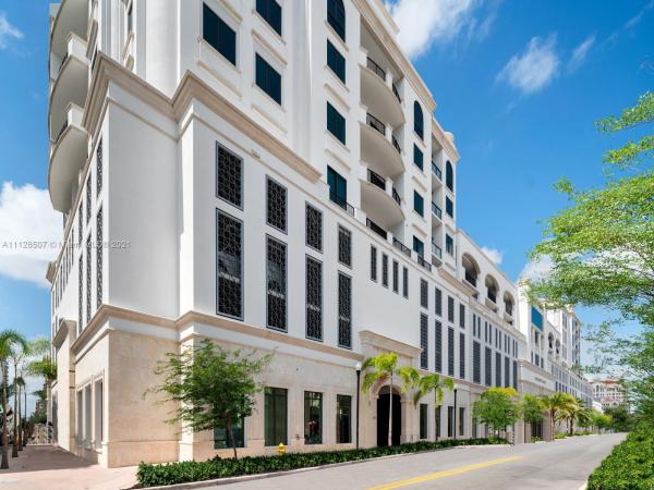 Giralda Place, 275 Giralda Ave #C5, Coral Gables, Florida 33134, image 2