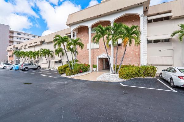 Paradise Harbour, 300 Golden Isles Dr #206, Hallandale Beach, Florida 33009, image 1