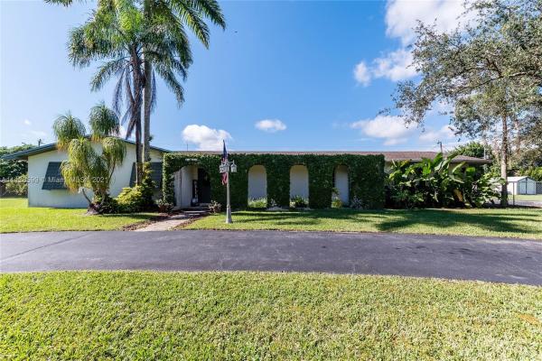 Silver Palm Estates, 23490 SW 153rd Ave, Redland, Florida 33032, image 2