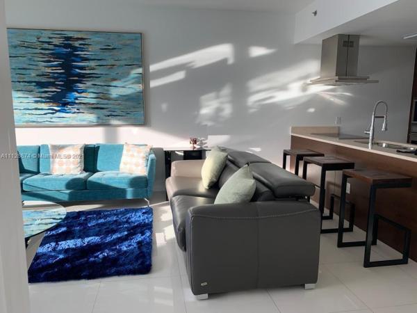 Icon Brickell Tower 3, 485 Brickell Ave #3907, Miami, Florida 33131, image 2