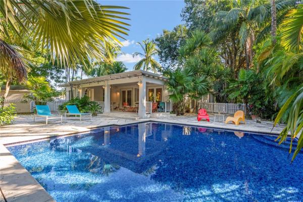 New Belle Meade, 950 NE 75th St, Miami, Florida 33138, image 2