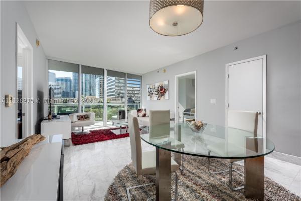 Icon Brickell Tower 2, 495 Brickell Ave #705, Miami, Florida 33131, image 1