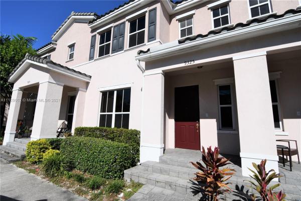 Kendall Commons Townhomes, 9325 SW 171st Ct #9325, The Hammocks, Florida 33196, image 2