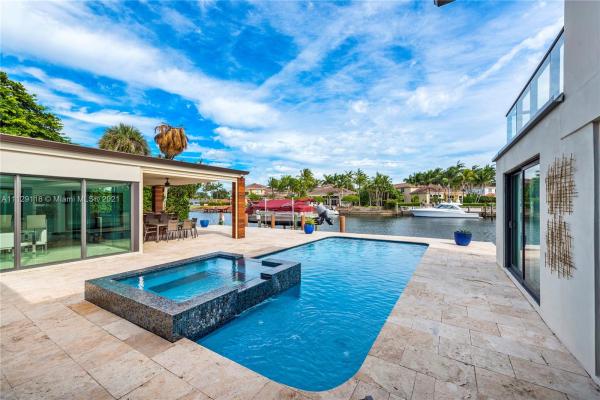 Hollywood Golf Estates, 1025 Diplomat Pkwy, Hollywood, Florida 33019, image 2