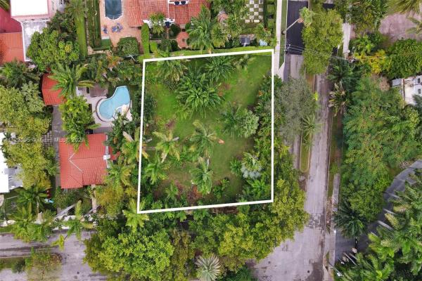 Bayshore, 5810 N Bayshore Dr, Miami, Florida 33137, image 2