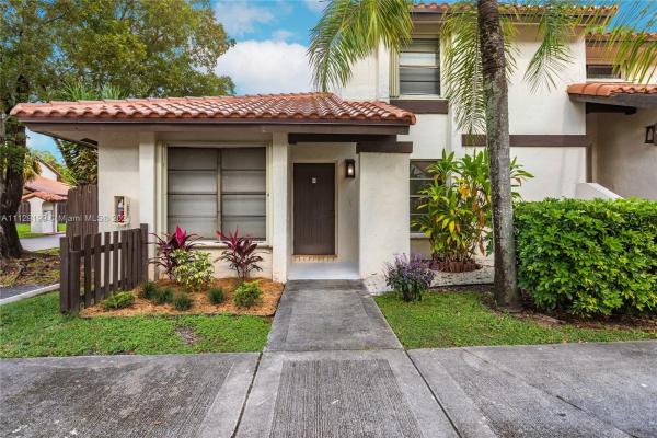 Village Homes In The Crossings, 11345 SW 133rd Ct #61-1, The Crossings, Florida 33186, image 2