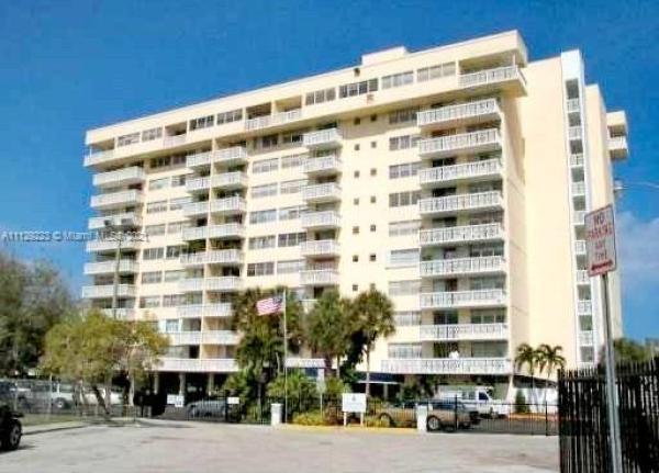 Keystone Towers, 2020 NE 135th St #705, North Miami, Florida 33181, image 2