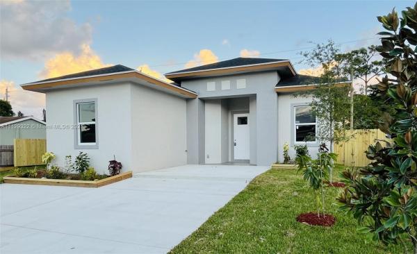 Greenacres No HOA, 328 Jackson Ave, Greenacres, Florida 33463, image 2