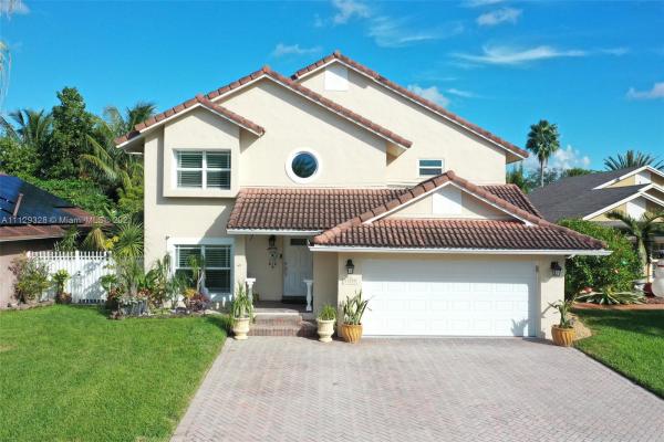 Country Lake Park, 18895 NW 77th Ct, Hialeah, Florida 33015, image 2