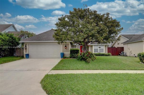 Meadowland Cove Of Wellington, 1583 Windship Cir, Wellington, Florida 33414, image 2