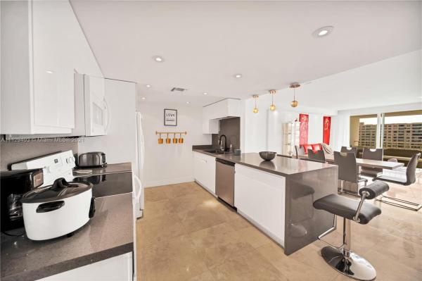 Commodore Club West, 155 Ocean Lane Dr #1111, Key Biscayne, Florida 33149, image 1