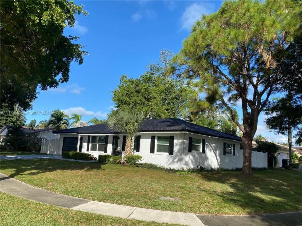 2579 NW 32nd St, Boca Raton, Florida 33434, image 2