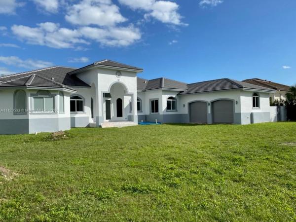 19301 SW 135th Ct, Unincorporated Dade County, Florida 33177, image 2