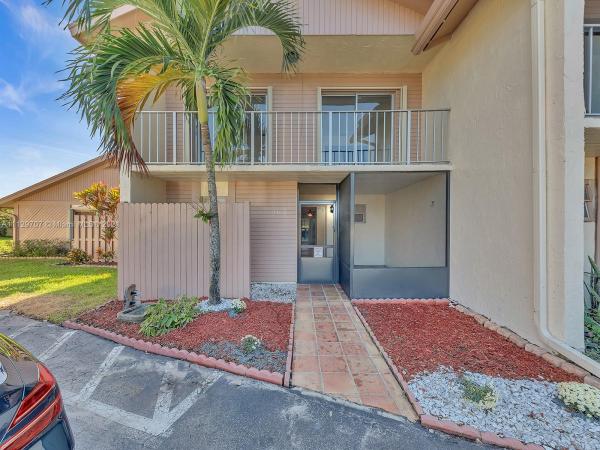 Nova Village, 2162 Nova Village Dr, Davie, Florida 33317, image 1