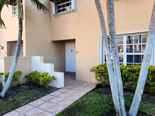 Chateaubleau At The Hammocks, 10360 SW 154th Cir Ct #89, The Hammocks, Florida 33196, image 2